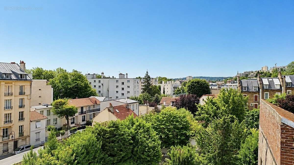 Appartement 42 m² à Saint-Cloud  - photo 2