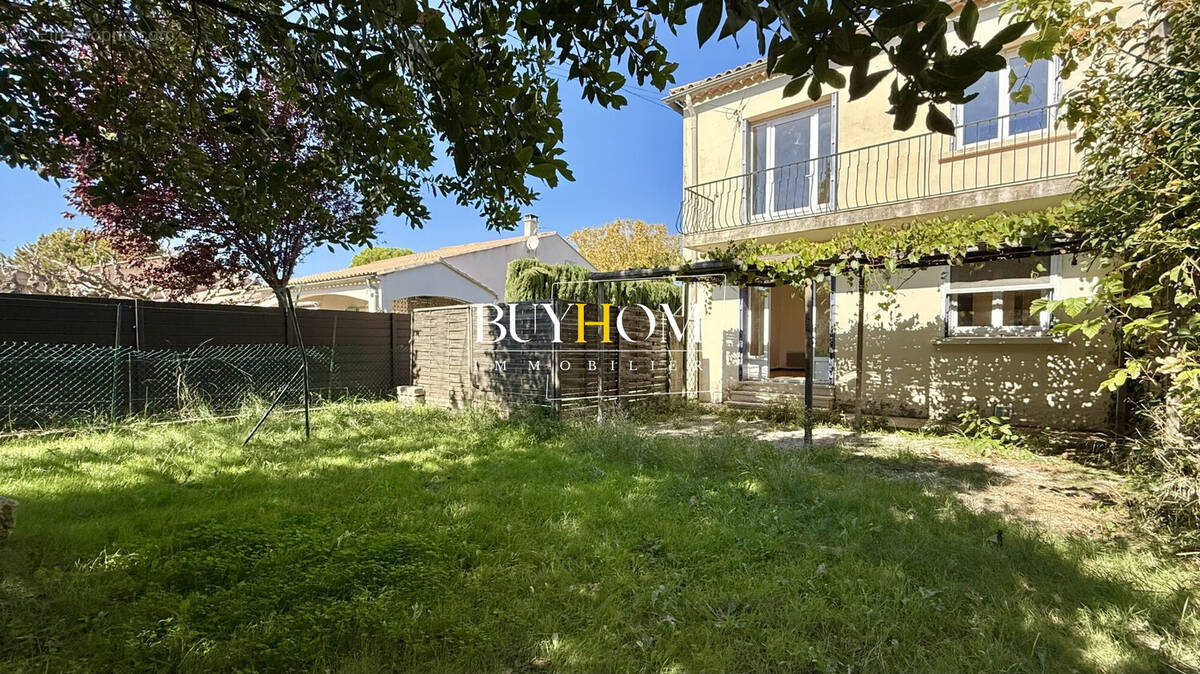 Appartement à L&#039;ISLE-SUR-LA-SORGUE