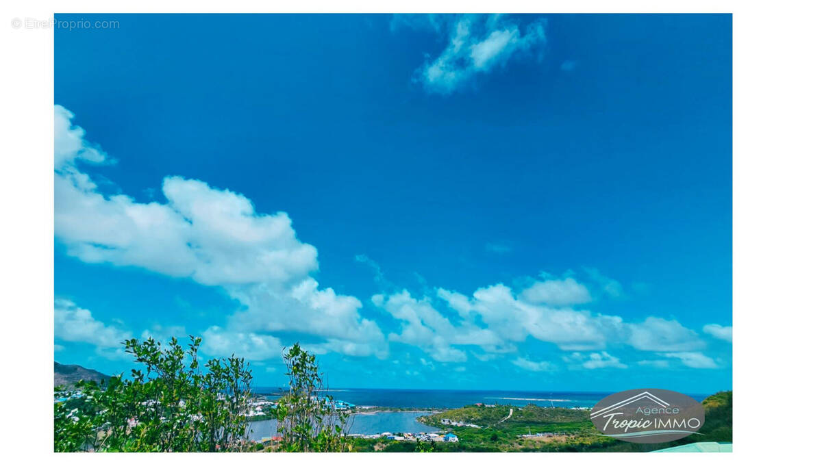 Terrain à SAINT-MARTIN