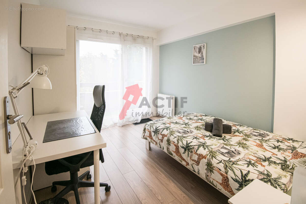 Appartement à COURCOURONNES