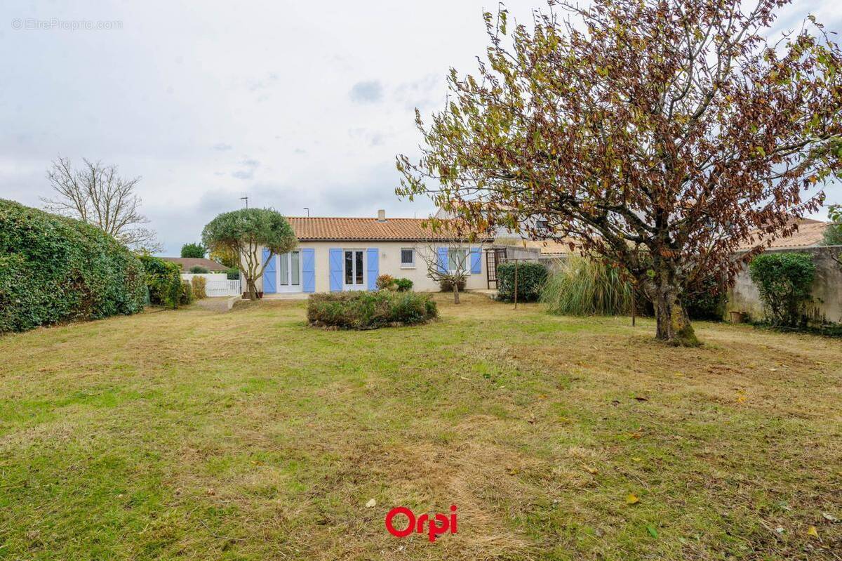 Maison à L&#039;HOUMEAU