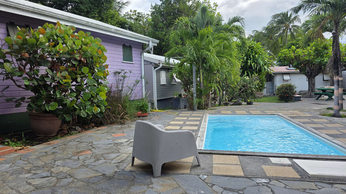 Appartement à CASE-PILOTE