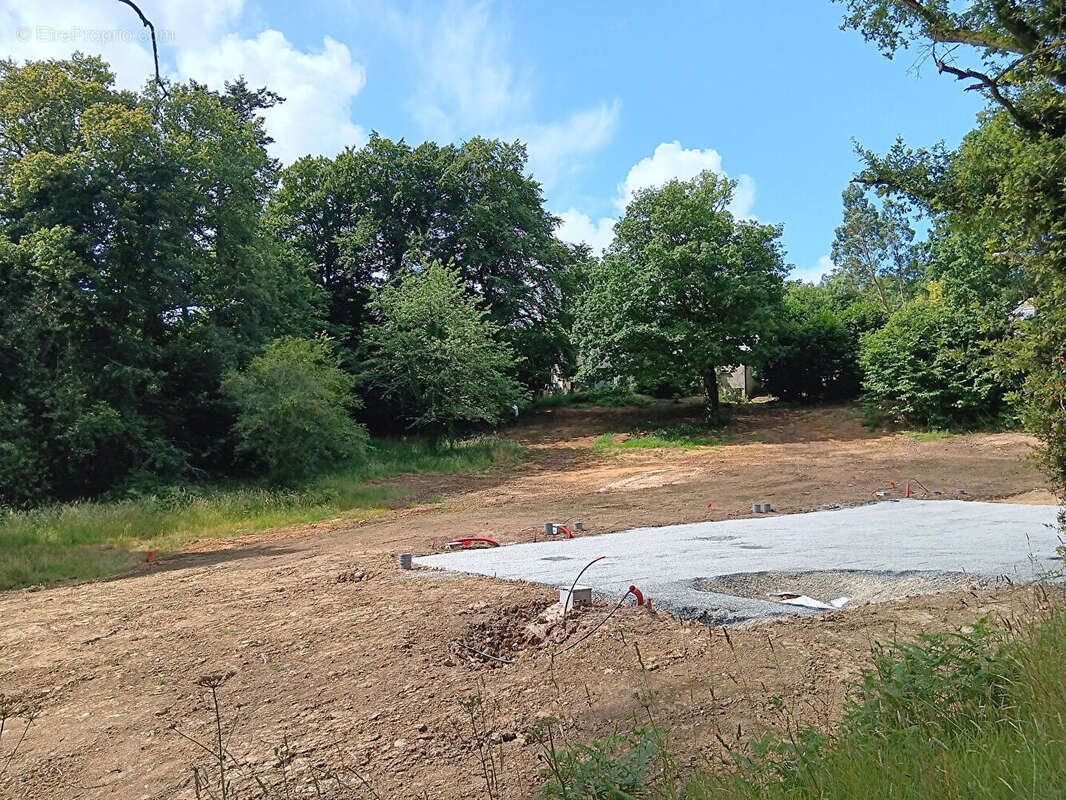 Terrain à LANDEVANT