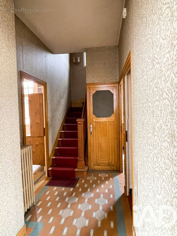 Maison 136 m² à Chateau-La-Valliere  - photo 3