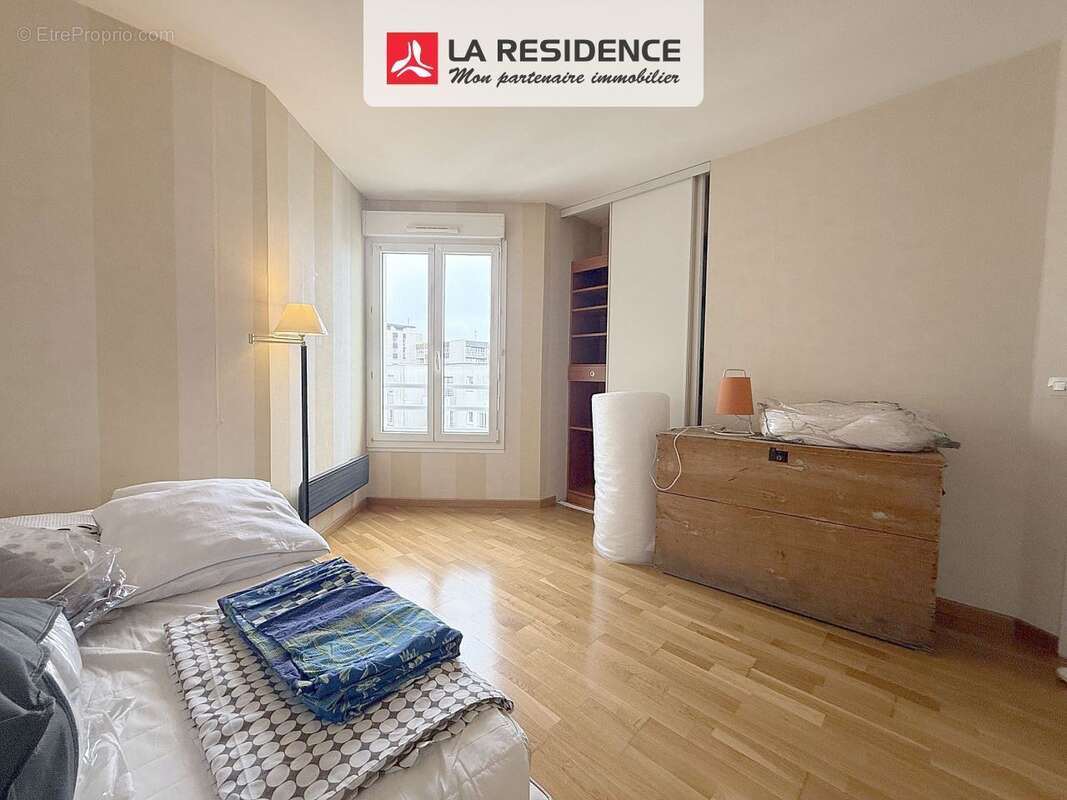 Appartement 70 m² à Velizy-Villacoublay  - photo 7