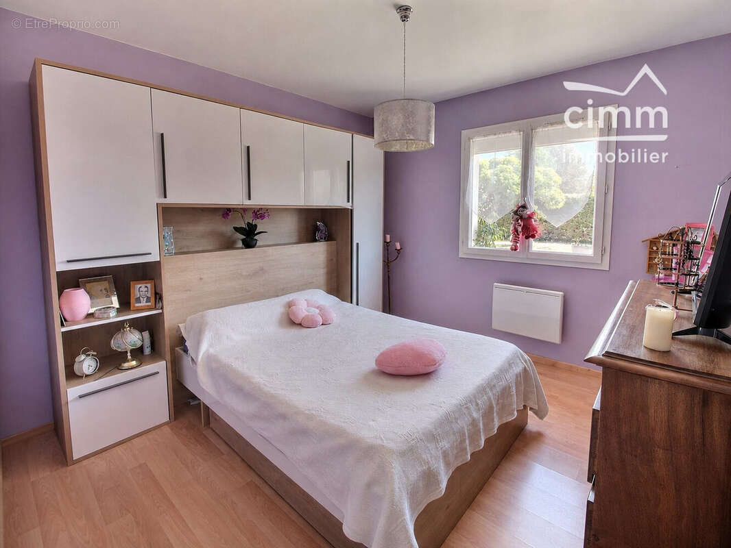 Maison 89 m² à Brezins  - photo 8