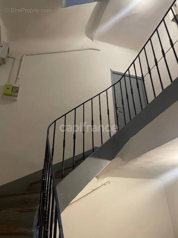 Appartement à MARSEILLE-7E