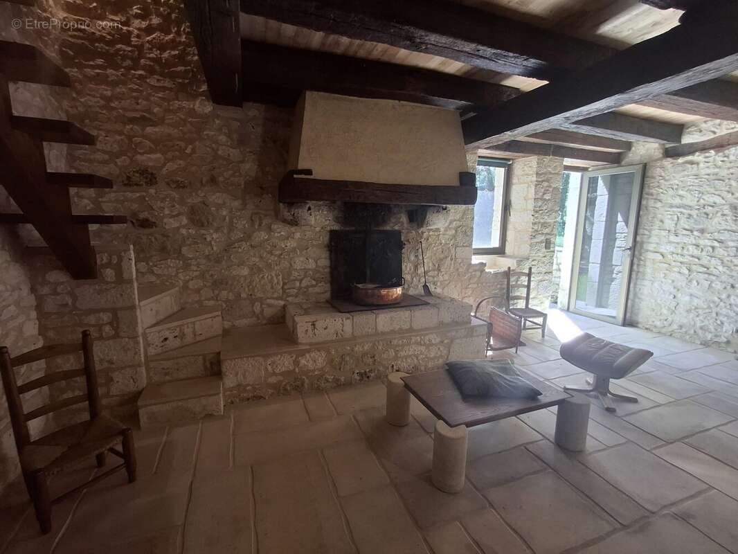 Maison 215 m² à Villereal  - photo 7