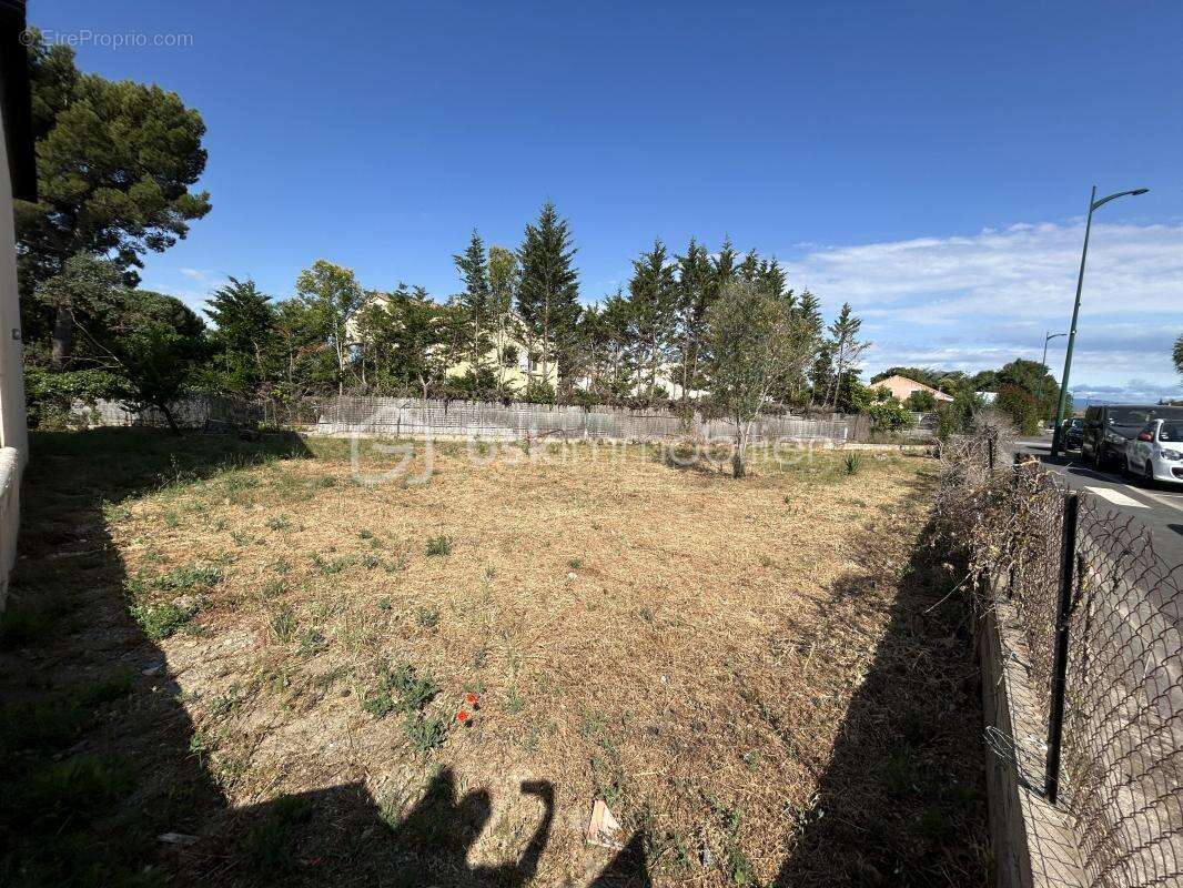 Terrain à BEZIERS