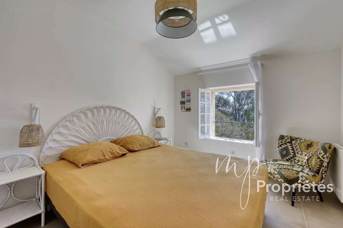 Maison à RAYOL-CANADEL-SUR-MER