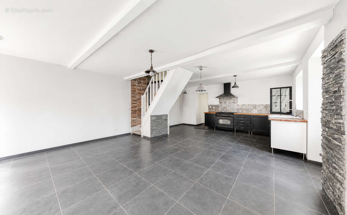 Maison Fouju 5 pièces 88 m² - photo 2