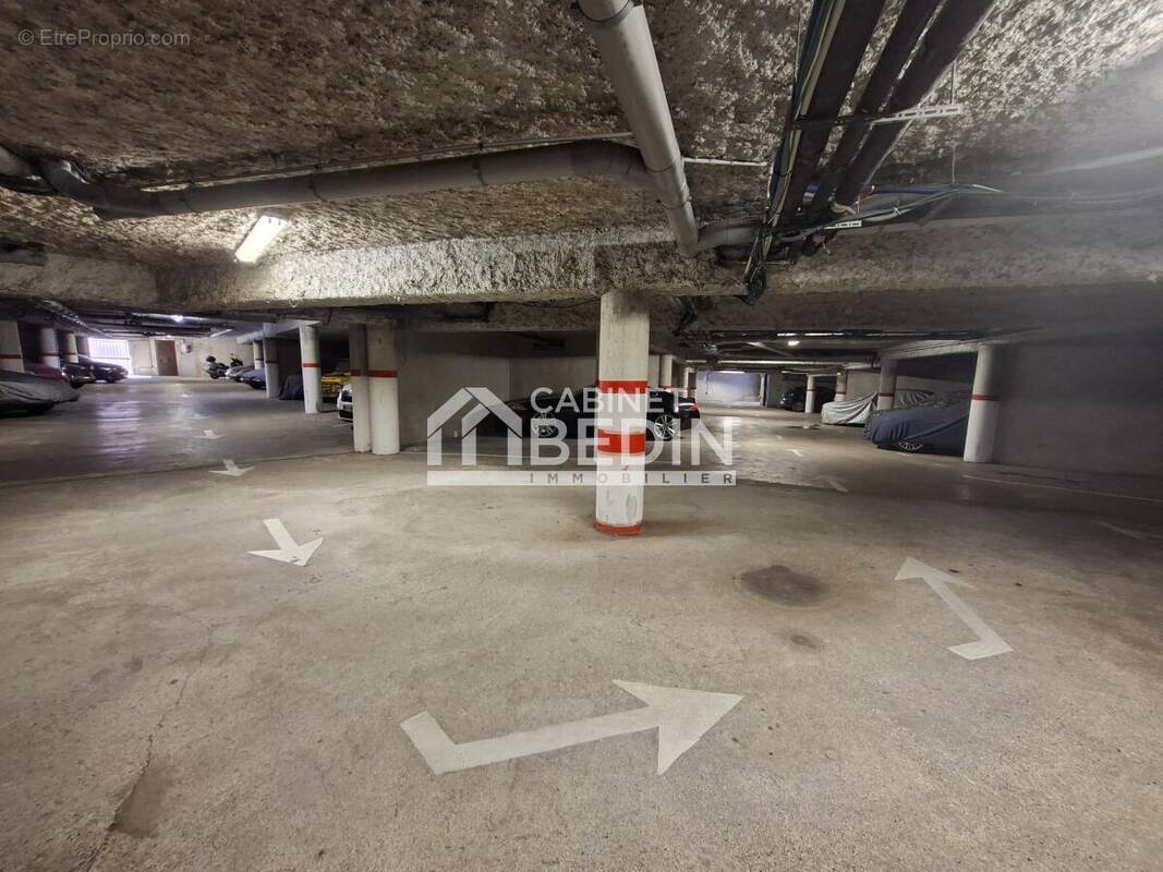 Parking à TALENCE