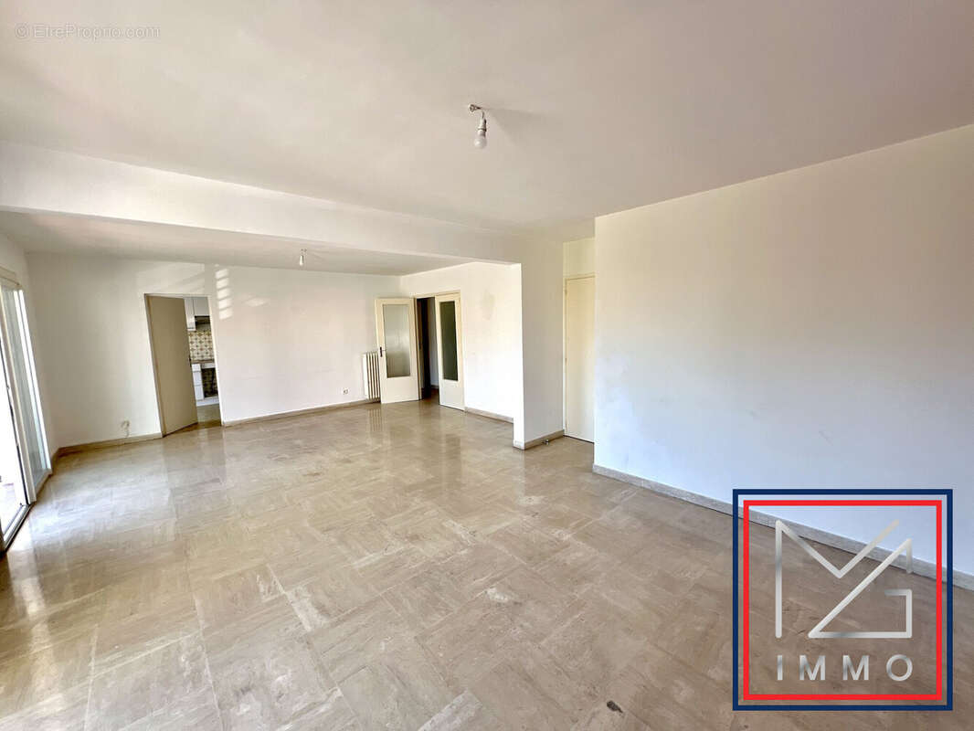Appartement à SANARY-SUR-MER