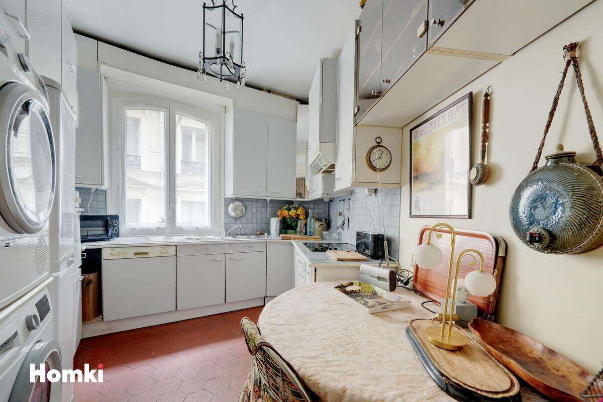 Appartement à PARIS-10E