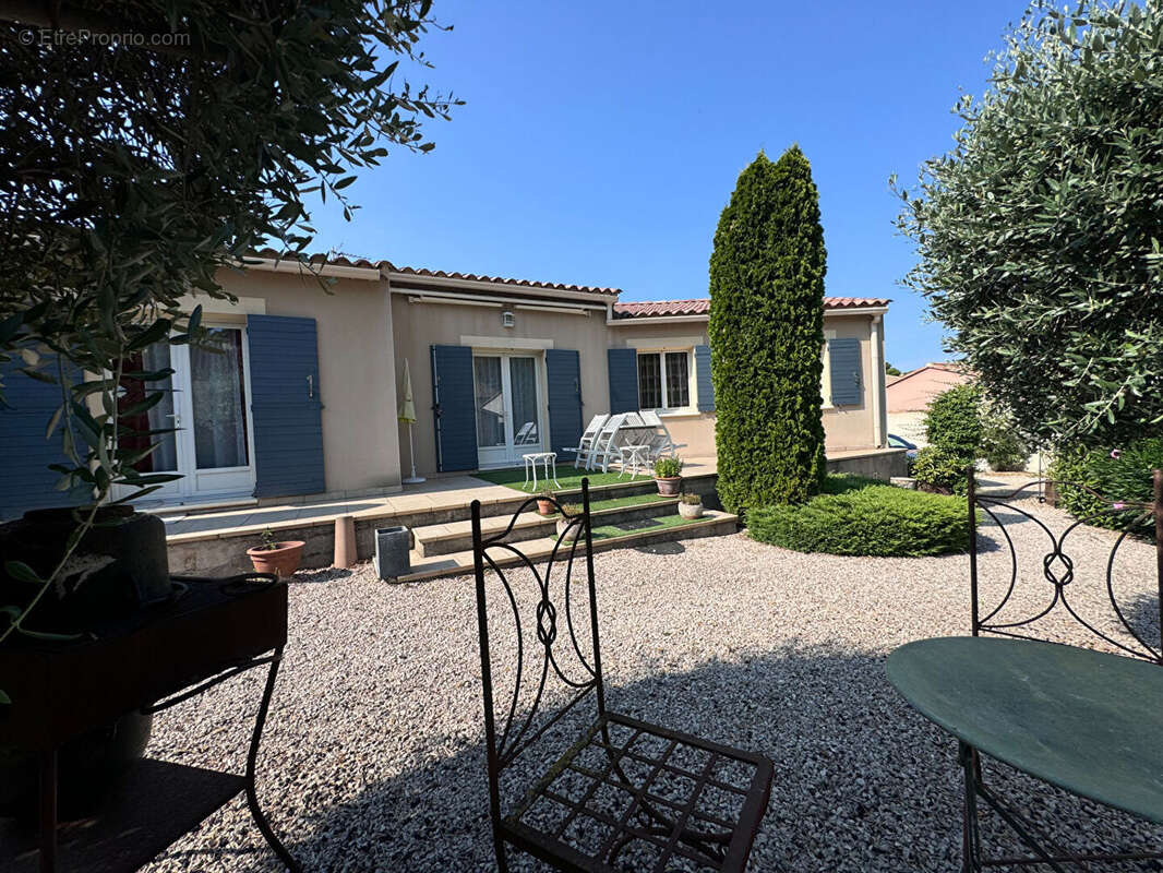 Maison à CHATEAUNEUF-DE-GADAGNE