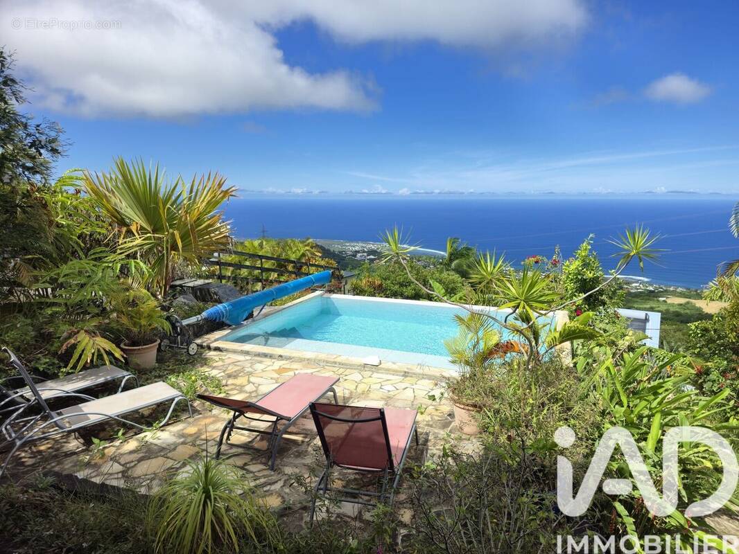 Photo 1 - Maison à LES AVIRONS