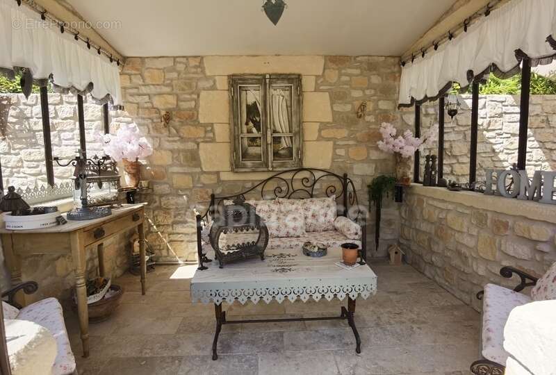 Maison à vendre Villa T6 de Plain-pied avec Piscine et grand terrain à 10mn d'Uzès - photo 6