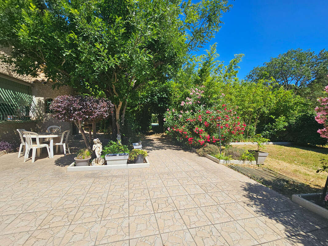 Maison à VILLENEUVE-LES-AVIGNON