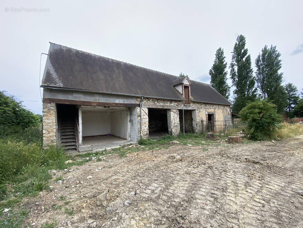 Maison à HOUDAN