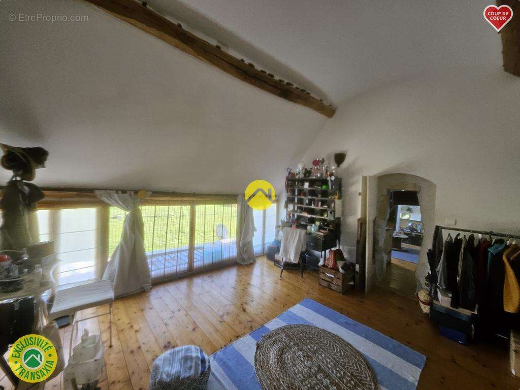 Maison à JOUET-SUR-L&#039;AUBOIS