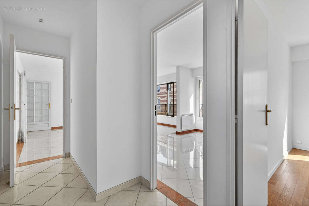 Appartement à PARIS-20E