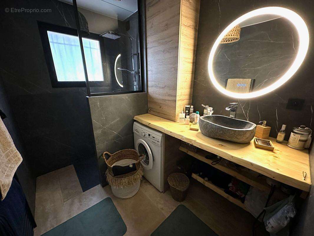 Appartement à SANARY-SUR-MER