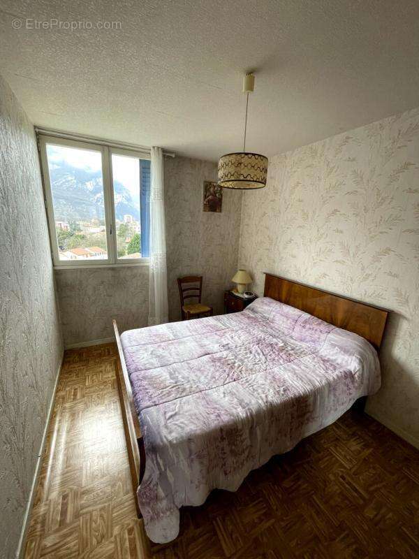 Appartement à FONTAINE