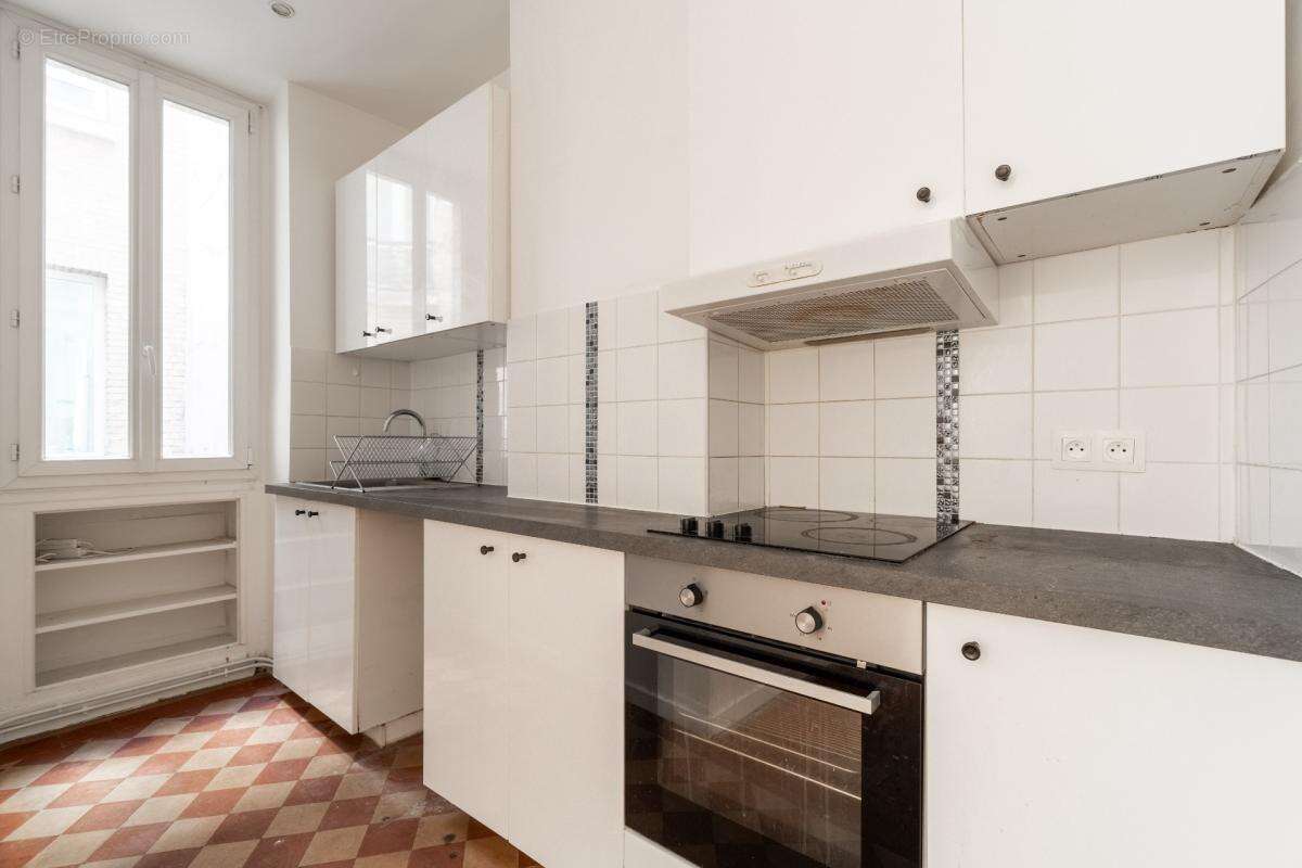 Paris (75018) – t3 – 65m2 – balcon (4,08m2) - orientation sud - très lumineux - traversant – ascenseur - 2 caves - photo 13