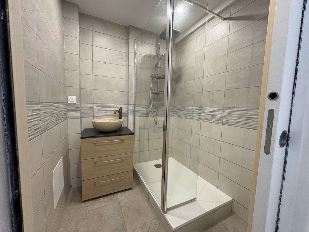 Commerce à JOINVILLE-LE-PONT