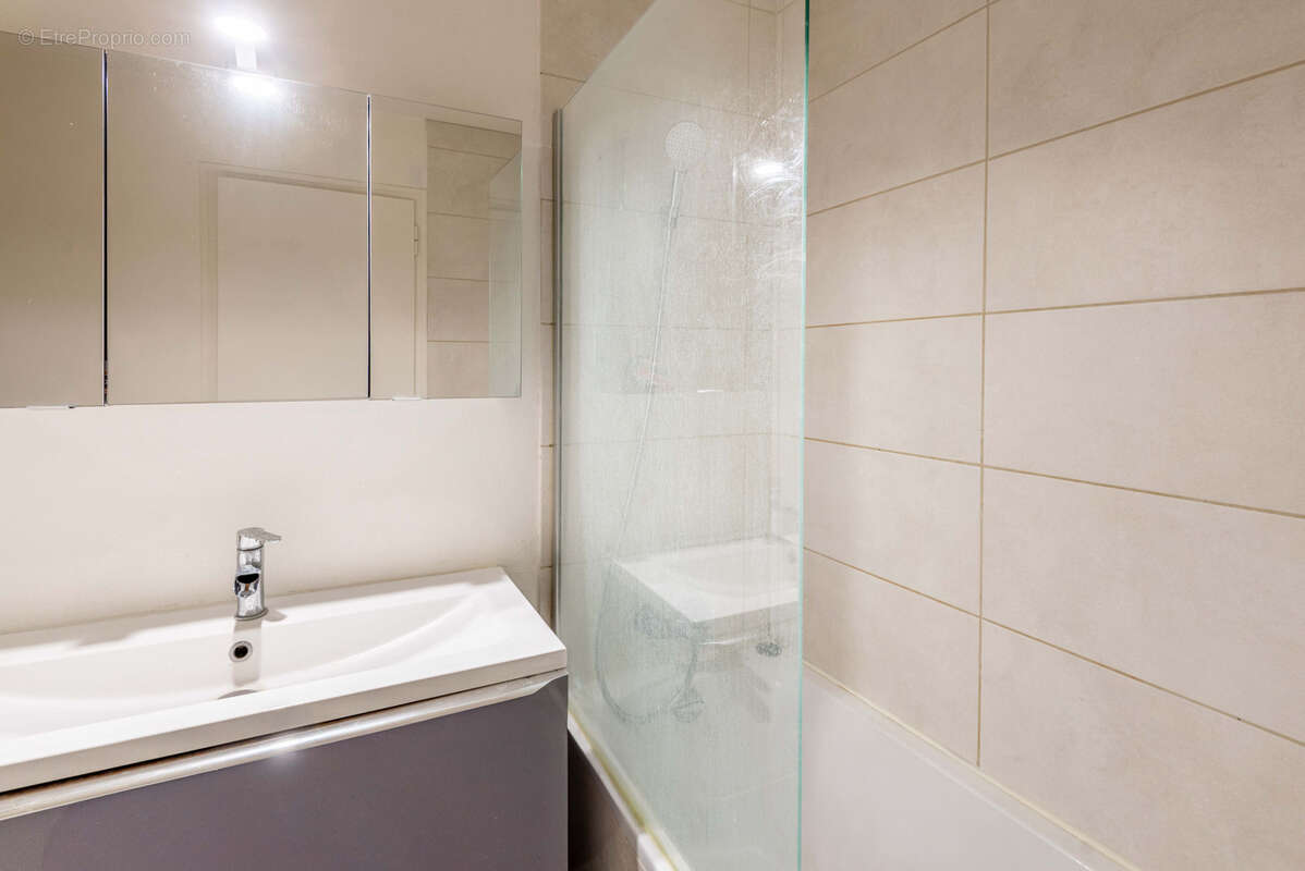 Appartement à AMBILLY