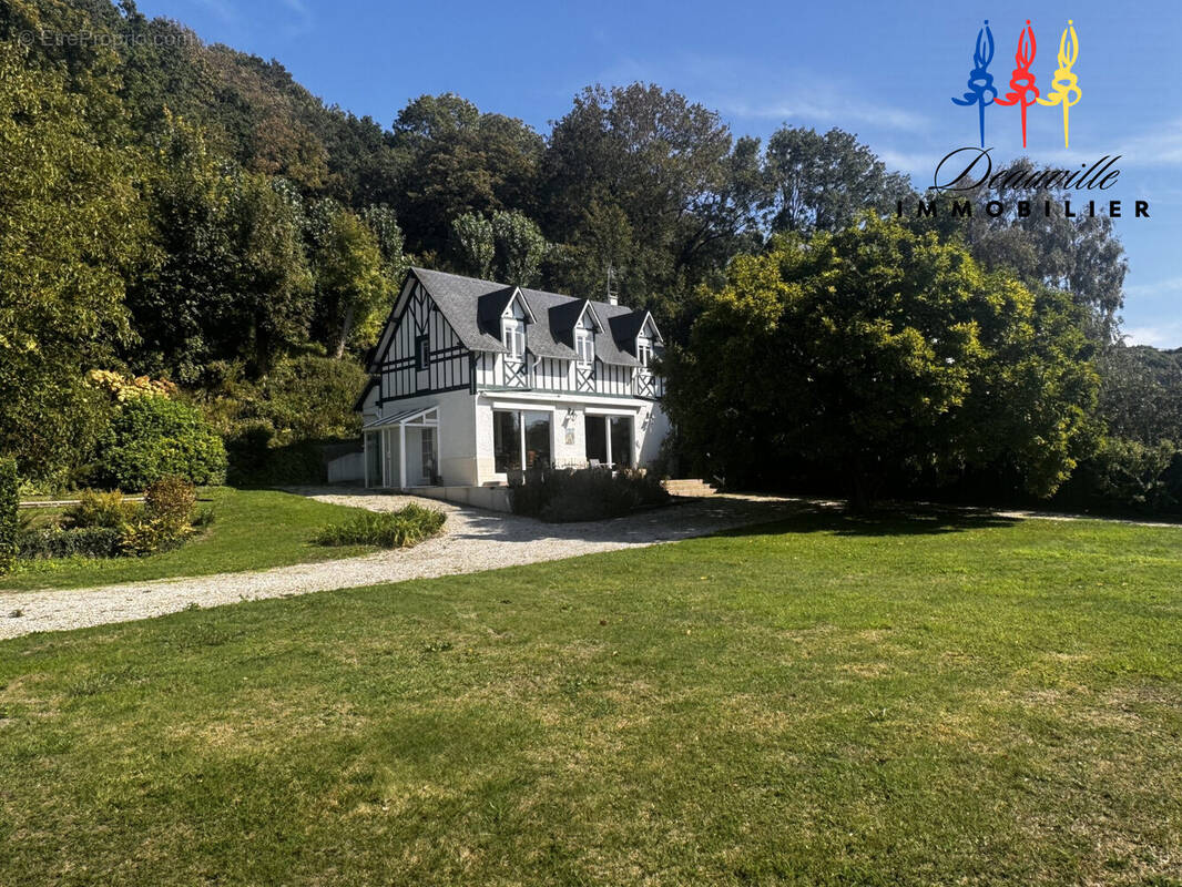 Maison à TROUVILLE-SUR-MER