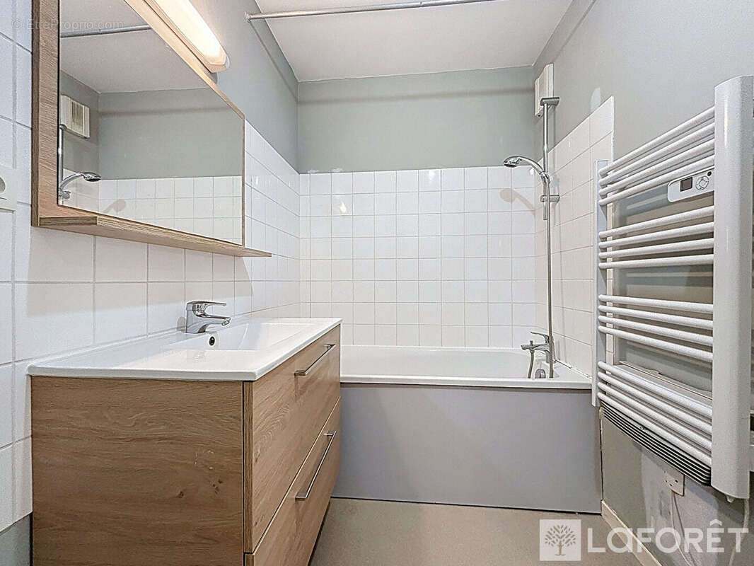 Appartement à LA CHAPELLE-D'ARMENTIERES