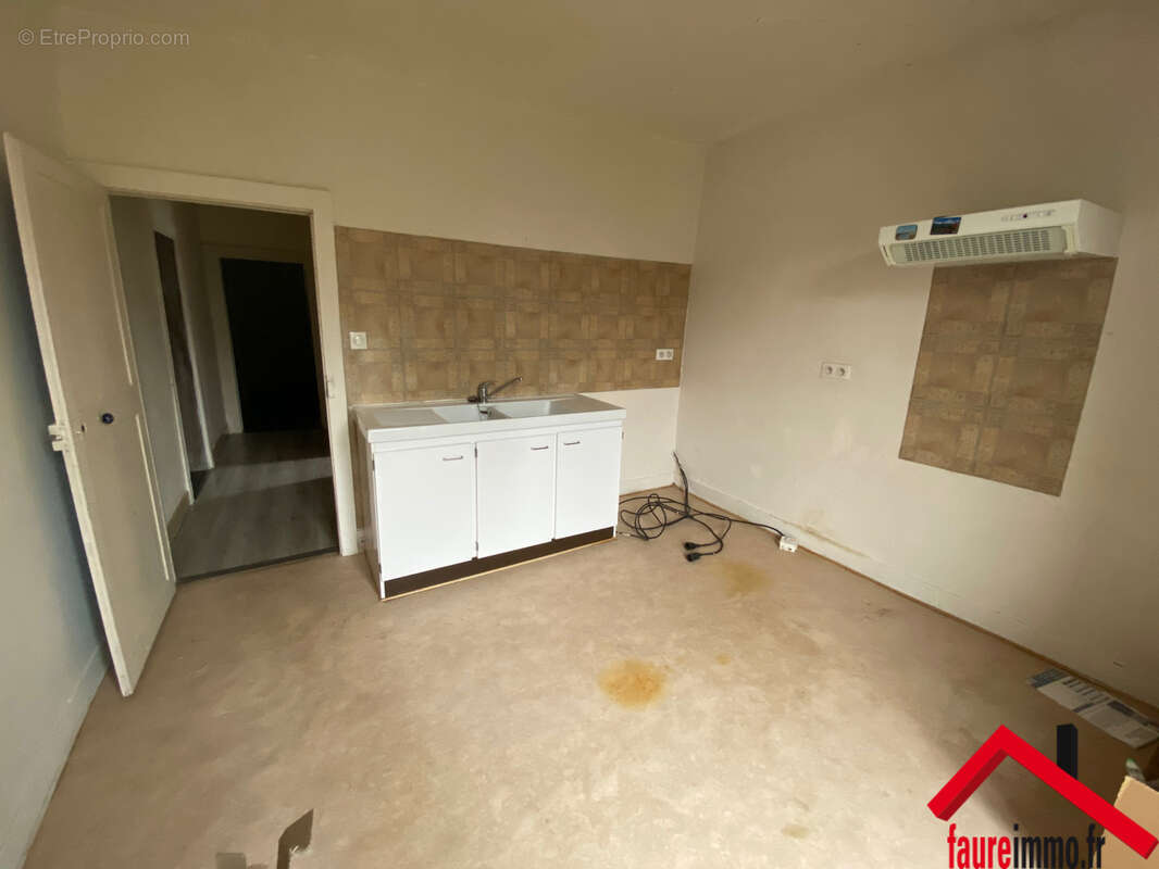 Appartement à JUILLAC
