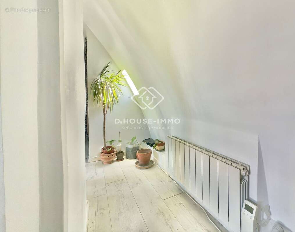 Appartement à PARIS-10E