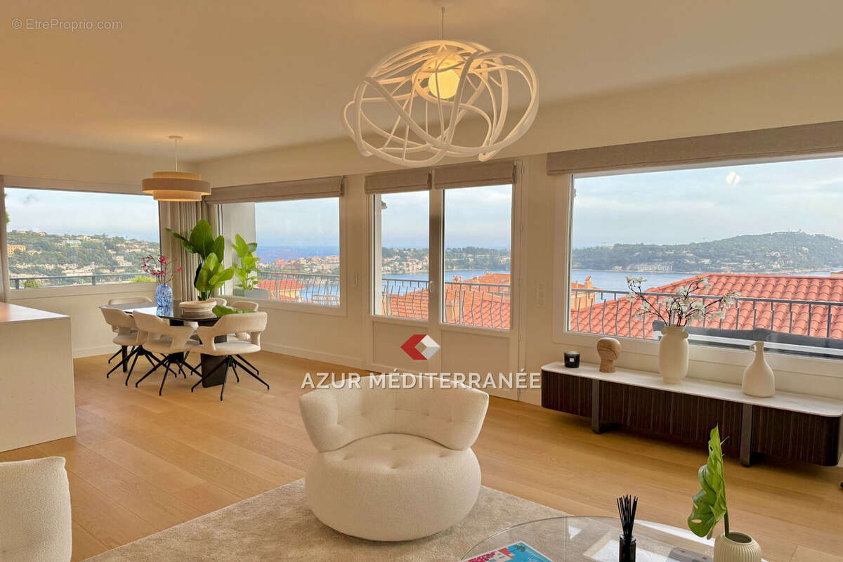 Appartement à VILLEFRANCHE-SUR-MER