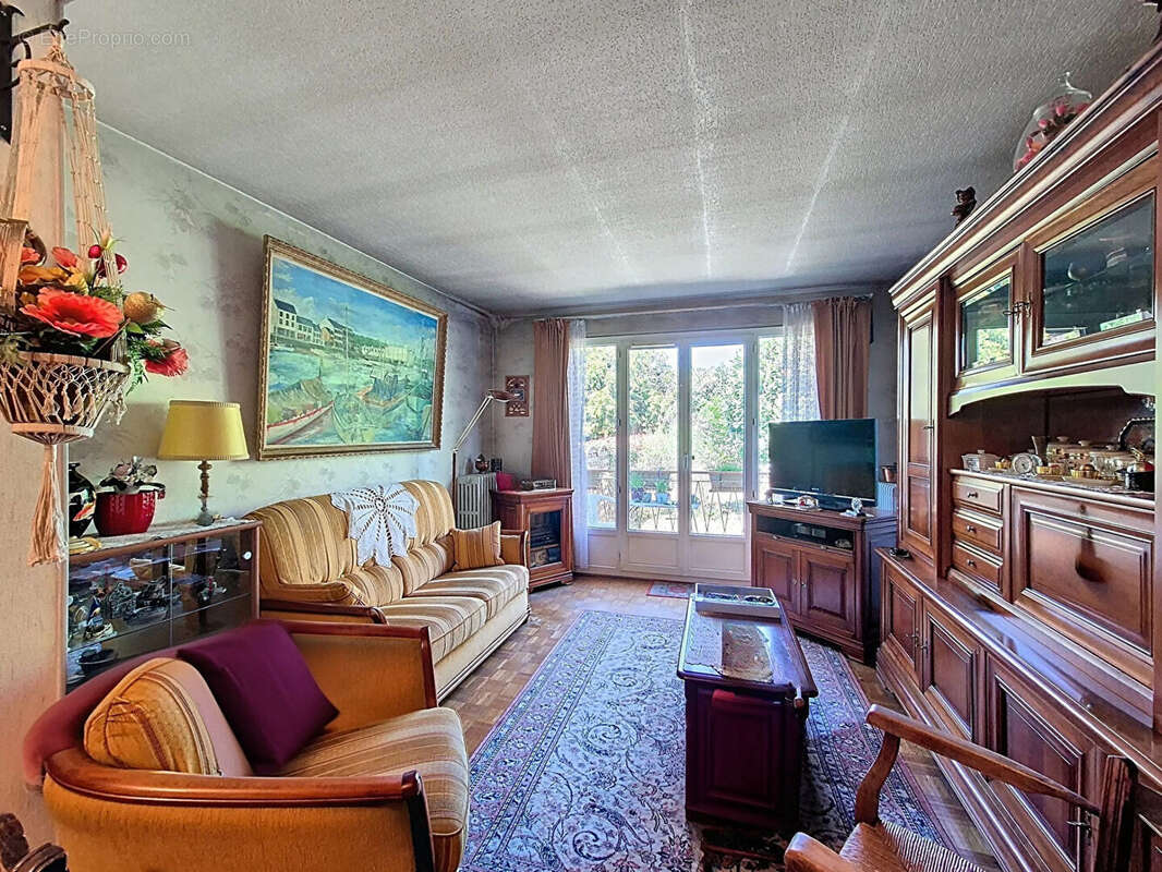 Maison à L&#039;HAY-LES-ROSES