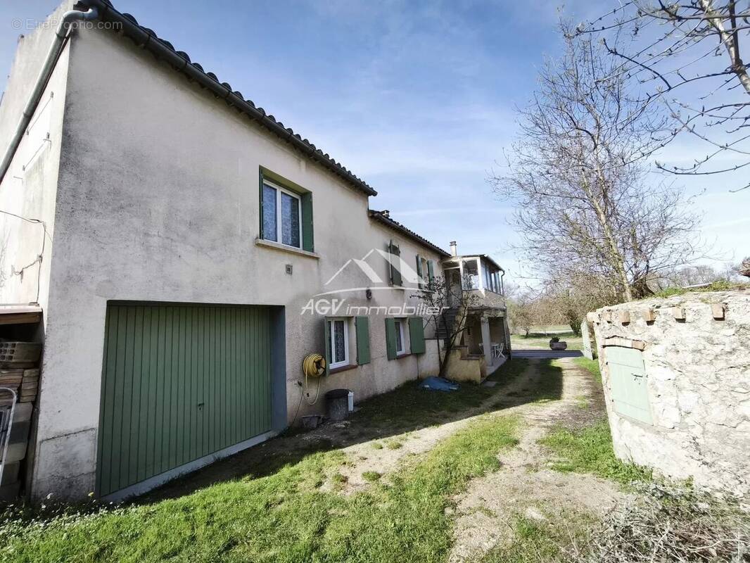 Maison à ALLEGRE-LES-FUMADES