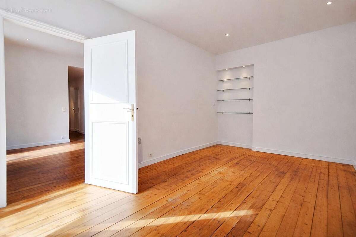   - Appartement à NICE