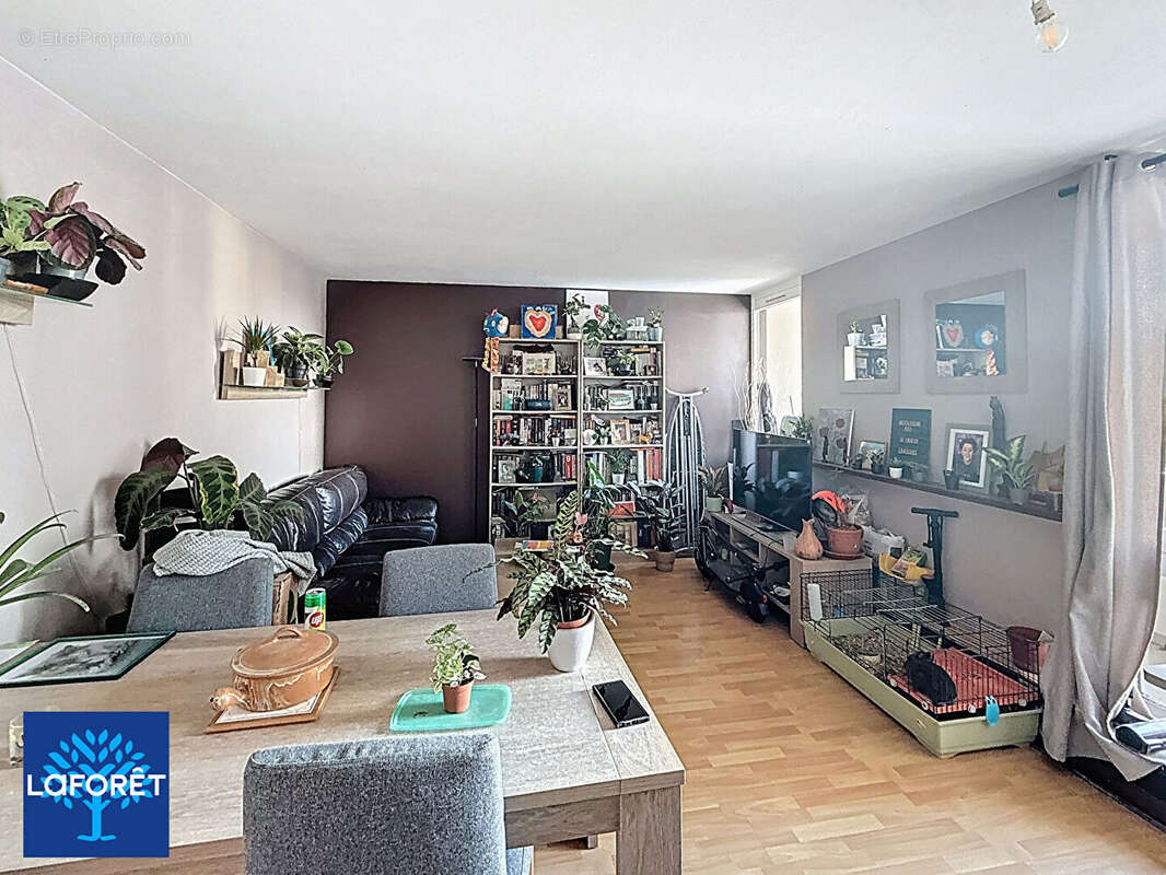 Appartement à ELANCOURT