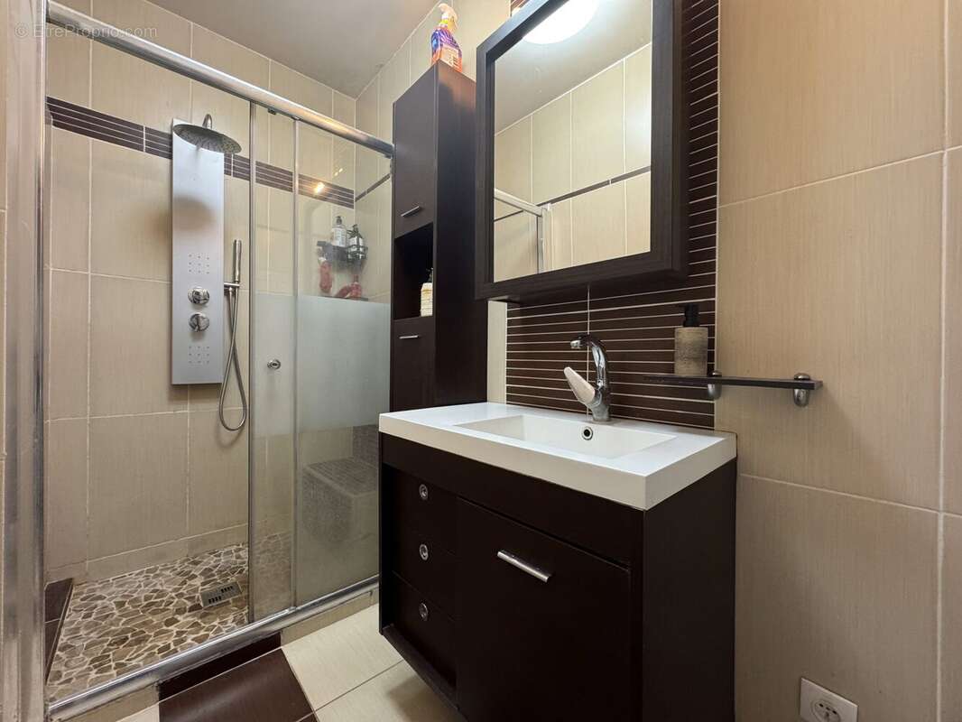 Maison à SAINTRY-SUR-SEINE