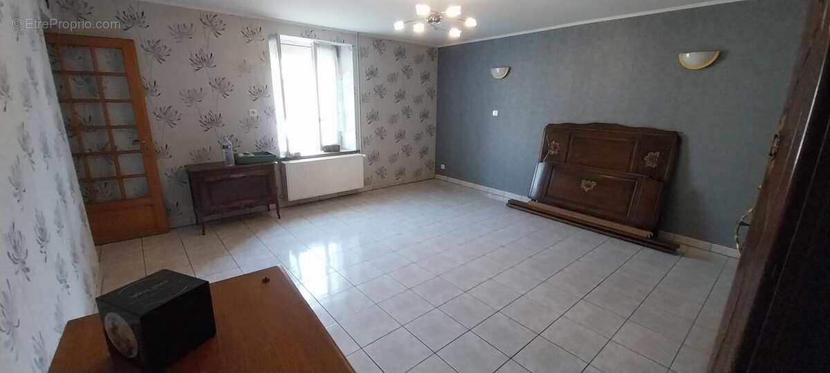 Maison à HAUTEVELLE