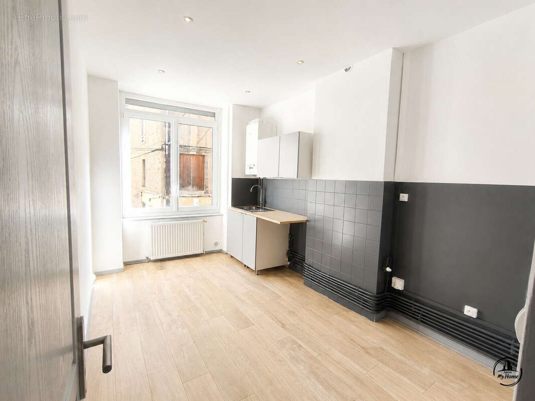 Appartement à SAINT-ETIENNE