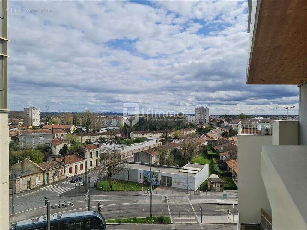 Appartement à BORDEAUX