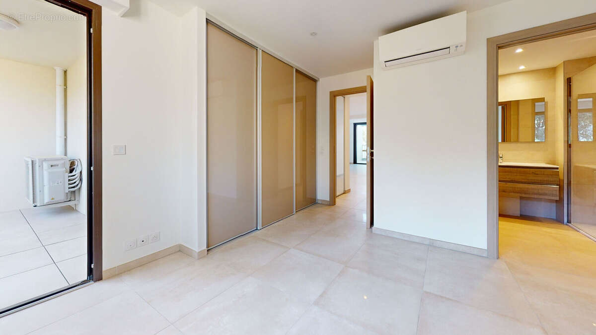 Appartement à SAINT-RAPHAEL