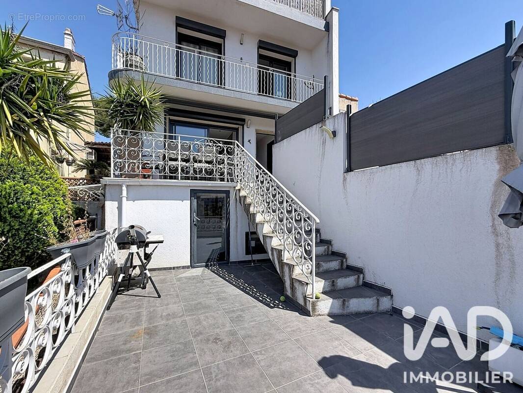 Photo 1 - Maison à MARSEILLE-11E