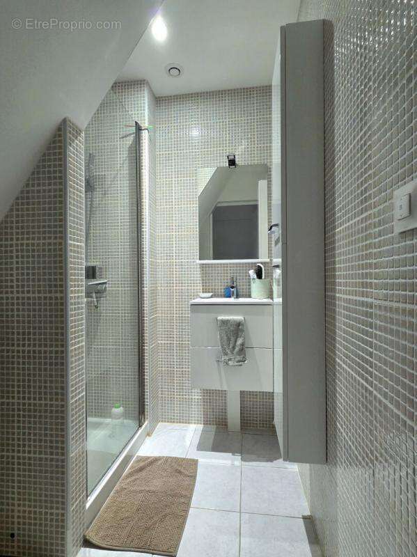 Maison à LA MEMBROLLE-SUR-LONGUENEE