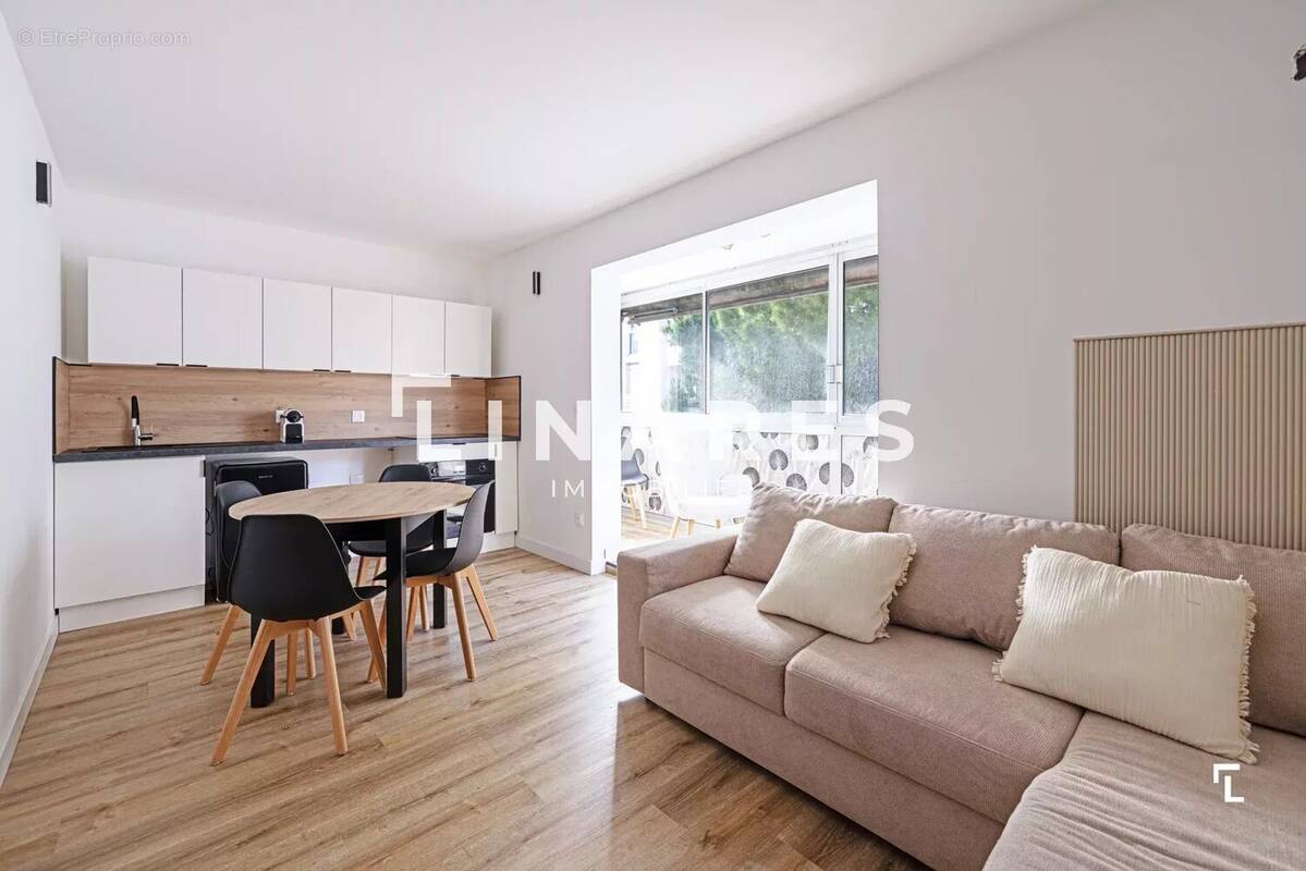 Appartement à MARSEILLE-8E