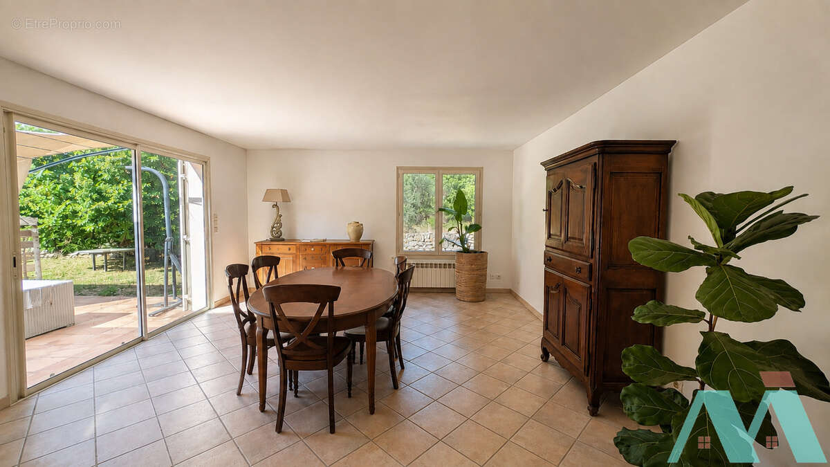 Maison 5 pièces 160m2 sur 2ha de terrain avec piscine - photo 9