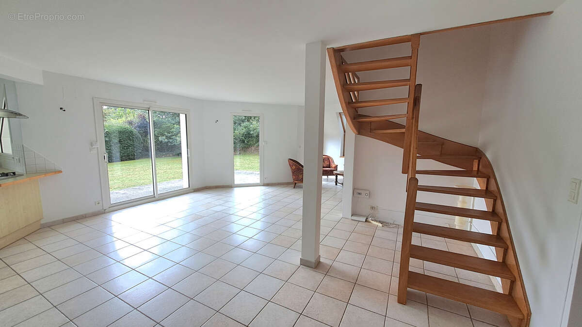 Maison à PLEUMEUR-BODOU