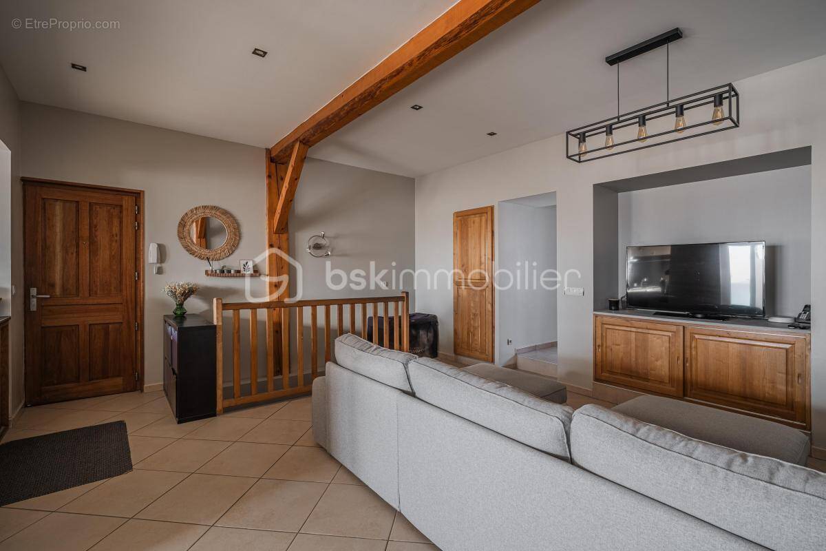 Appartement à JARRIE